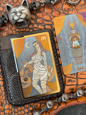 Golden “Mystic Mummy" Cutting Card™